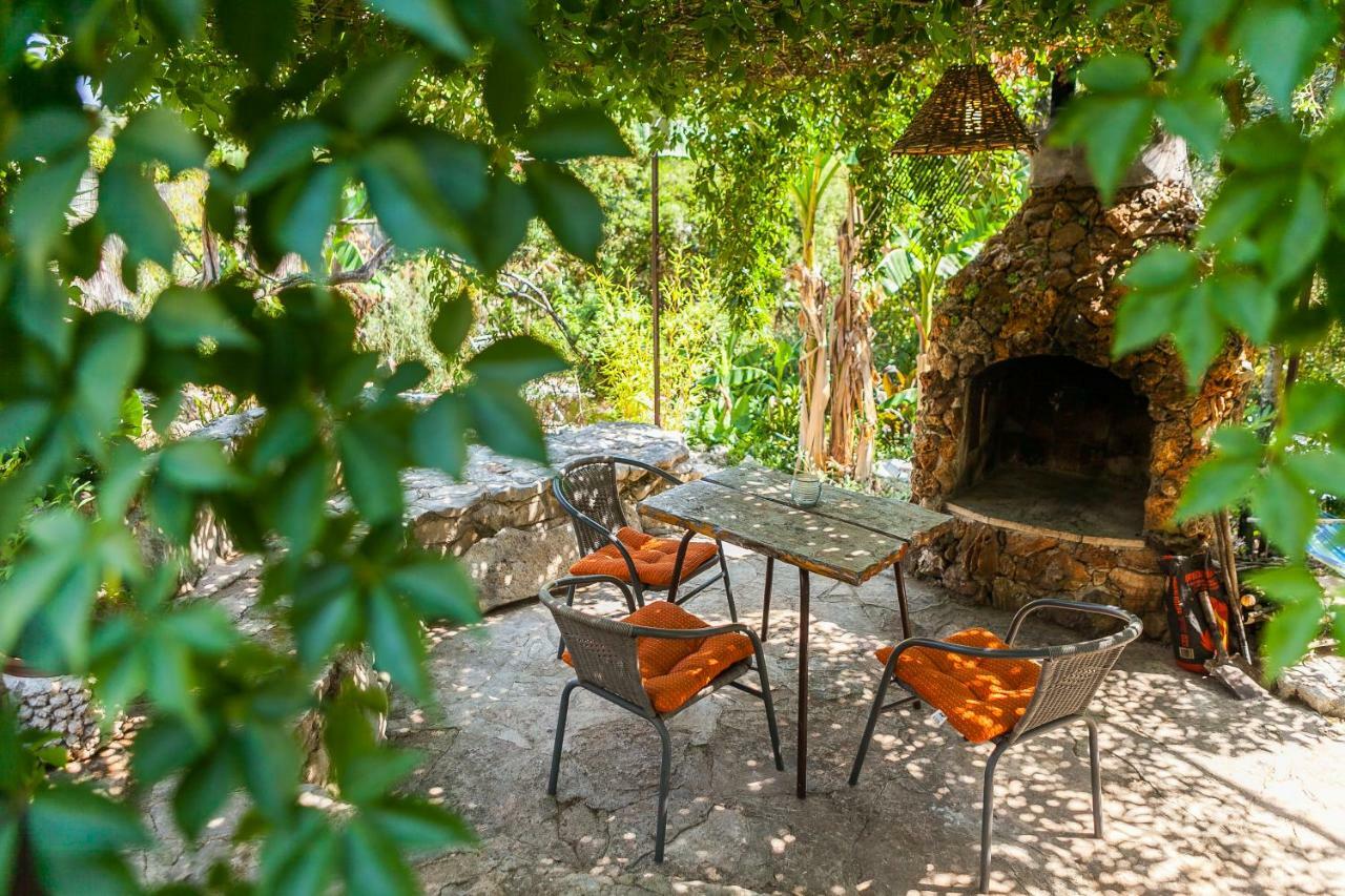 Relax Tiny Villas 40 Meters Of The Beach Zrnovo Exterior foto