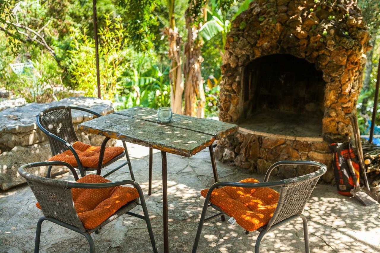 Relax Tiny Villas 40 Meters Of The Beach Zrnovo Exterior foto